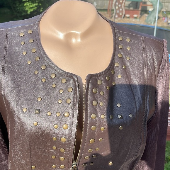 PETER NYGARD Size Med Brown Leather Zip Jacket w/ Embellishment -Blazer-Studded - Picture 3 of 8